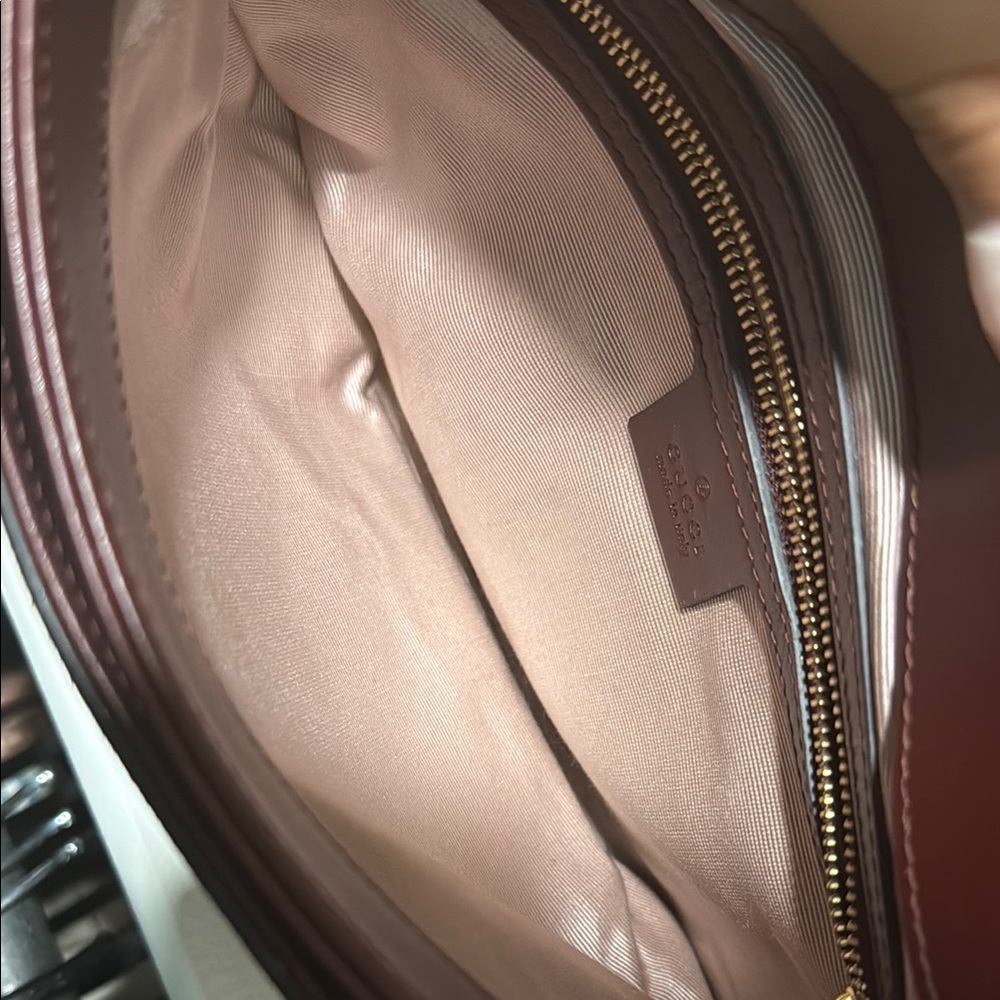 Gucci Wine Burgundy Arli Crossbody Bag with Gold GG Logo - Picture 6 of 11